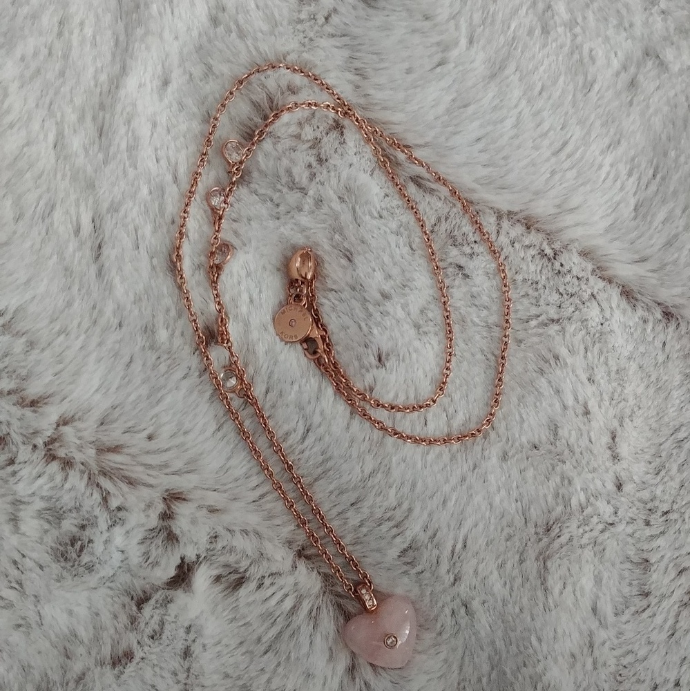Michael Kors Heart Necklace (EUC)